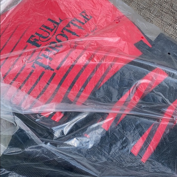 New with tag - Picture 7 of 8